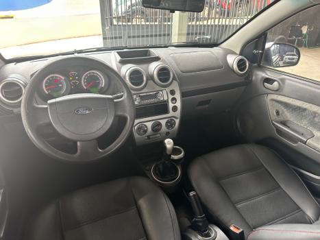 FORD Fiesta Hatch 1.6 4P FLEX, Foto 9