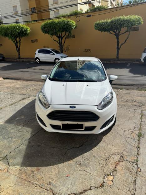 FORD Fiesta Hatch 1.5 16V 4P S FLEX, Foto 2