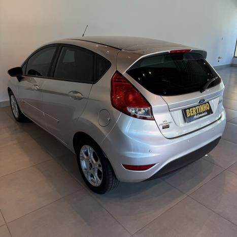 FORD Fiesta Hatch 1.6 16V 4P FLEX SE POWERSHIFT AUTOMTICO, Foto 6