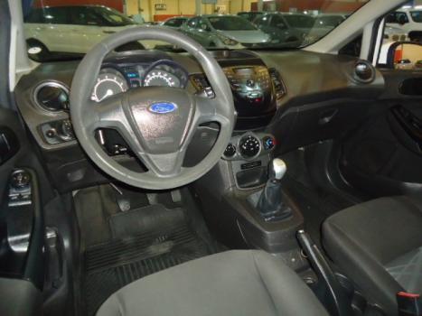 FORD Fiesta Hatch 1.5 16V 4P S FLEX, Foto 4