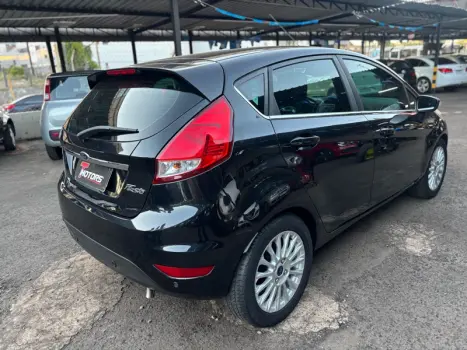 FORD Fiesta Hatch 1.6 16V 4P FLEX TITANIUM POWERSHIFT AUTOMTICO, Foto 2