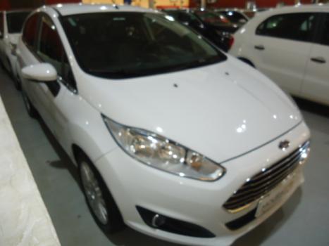 FORD Fiesta Hatch 1.6 16V 4P FLEX TITANIUM POWERSHIFT AUTOMTICO, Foto 2