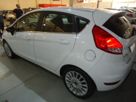 FORD Fiesta Hatch 1.6 16V 4P FLEX TITANIUM POWERSHIFT AUTOMTICO, Foto 5