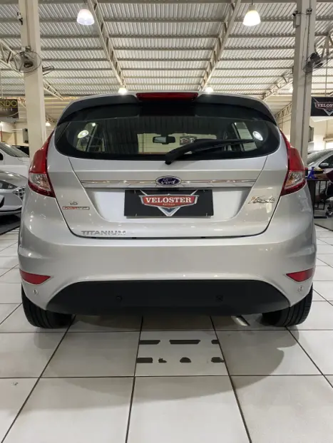 FORD Fiesta Hatch 1.6 16V 4P FLEX TITANIUM POWERSHIFT AUTOMTICO, Foto 9