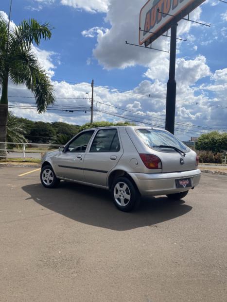 FORD Fiesta Hatch 1.0 4P, Foto 8