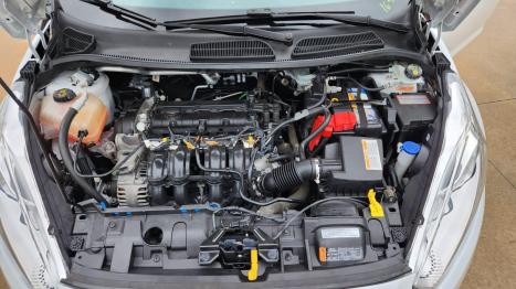 FORD Fiesta Hatch 1.6 16V 4P FLEX TITANIUM PLUS POWERSHIFT AUTOMTICO, Foto 3