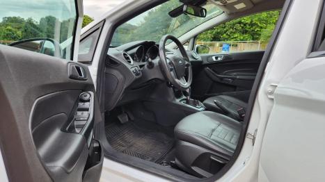 FORD Fiesta Hatch 1.6 16V 4P FLEX TITANIUM PLUS POWERSHIFT AUTOMTICO, Foto 6