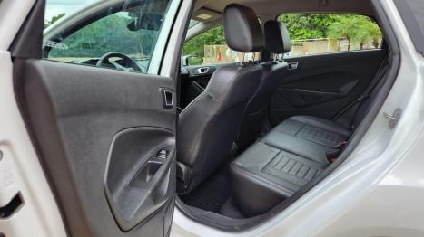 FORD Fiesta Hatch 1.6 16V 4P FLEX TITANIUM PLUS POWERSHIFT AUTOMTICO, Foto 7