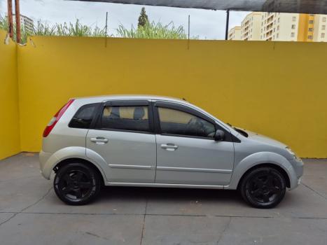 FORD Fiesta Hatch 1.6, Foto 3