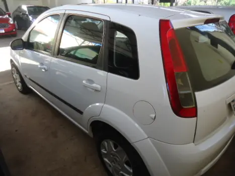 FORD Fiesta Hatch 1.6 4P SE FLEX, Foto 5