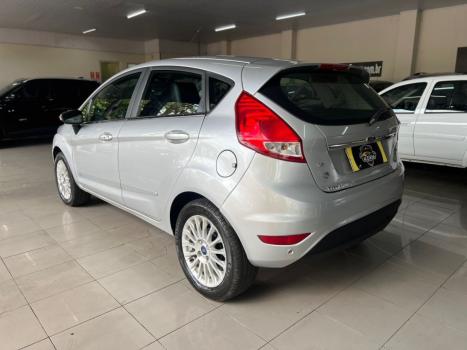 FORD Fiesta Hatch 1.6 16V 4P FLEX TITANIUM POWERSHIFT AUTOMTICO, Foto 2