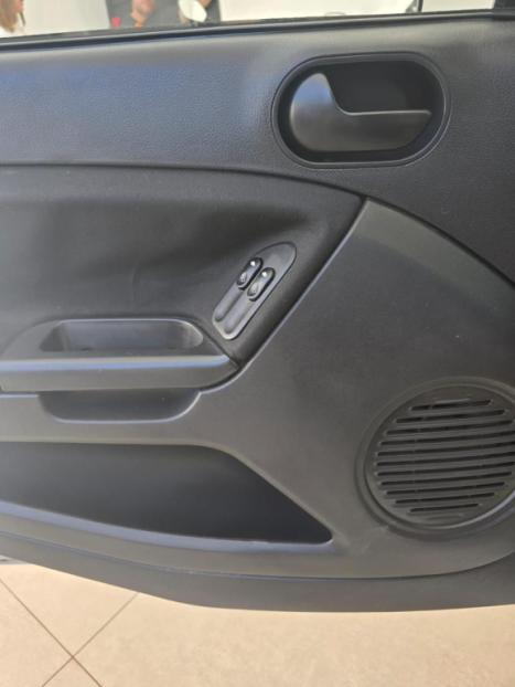 FORD Fiesta Hatch 1.0 4P, Foto 4