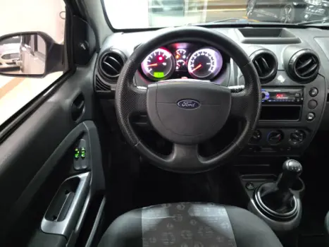 FORD Fiesta Hatch 1.6 4P FLEX, Foto 9