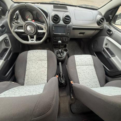 FORD Fiesta Hatch 1.0 4P, Foto 2