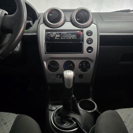 FORD Fiesta Hatch 1.6, Foto 8