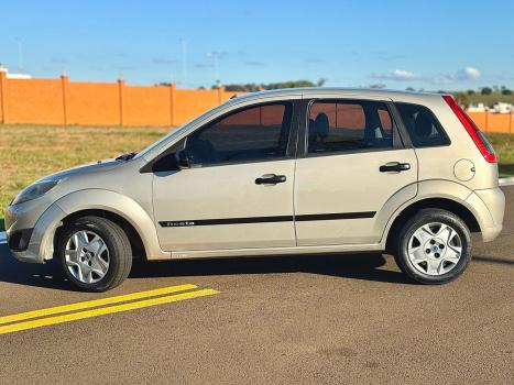 FORD Fiesta Hatch 1.0 4P FLEX, Foto 2