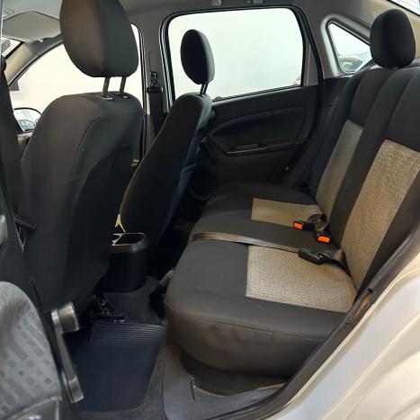 FORD Fiesta Hatch 1.6 4P ROCAM FLEX, Foto 9