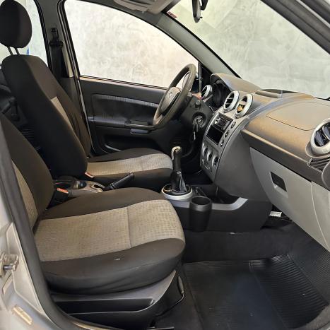 FORD Fiesta Hatch 1.6 4P ROCAM FLEX, Foto 11