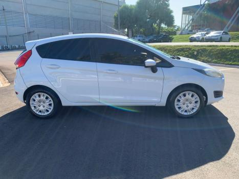 FORD Fiesta Hatch 1.5 16V 4P S FLEX, Foto 4