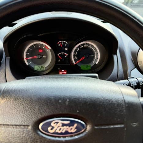 FORD Fiesta Hatch 1.6, Foto 4