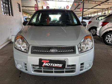 FORD Fiesta Hatch 1.6 4P FLEX, Foto 2