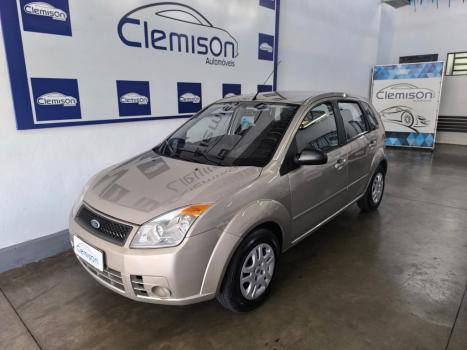 FORD Fiesta Hatch 1.6 4P FLEX, Foto 1