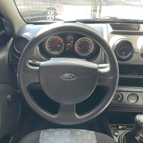FORD Fiesta Hatch 1.0 4P, Foto 9