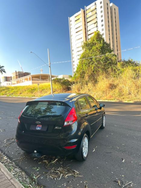 FORD Fiesta Hatch 1.5 16V 4P SE FLEX, Foto 6