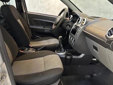 FORD Fiesta Hatch 1.6 4P ROCAM FLEX, Foto 11