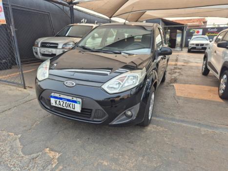 FORD Fiesta Sedan 1.6 4P ROCAM FLEX, Foto 2