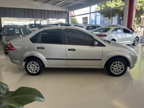 FORD Fiesta Sedan 1.6 4P FLEX, Foto 3