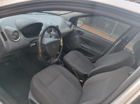 FORD Fiesta Sedan 1.0 4P FLEX, Foto 8