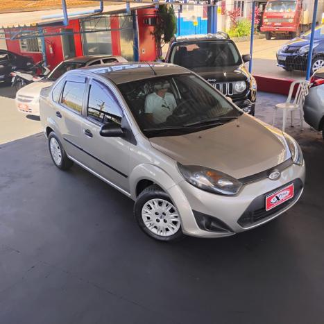 FORD Fiesta Sedan 1.6 4P FLEX, Foto 1