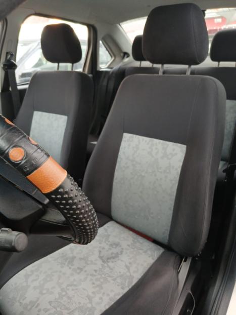 FORD Fiesta Sedan 1.0 4P FLEX, Foto 8