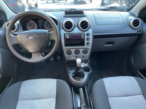 FORD Fiesta Sedan 1.6 4P ROCAM FLEX, Foto 8