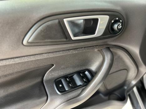 FORD Fiesta Sedan 1.6 4P FLEX TITANIUM PLUS POWERSHIFT AUTOMTICO, Foto 13