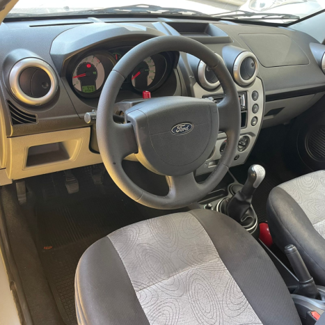 FORD Fiesta Sedan 1.6 4P FLEX, Foto 8
