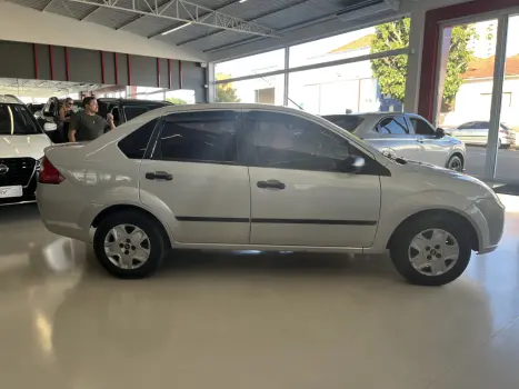 FORD Fiesta Sedan 1.6 4P FLEX, Foto 3
