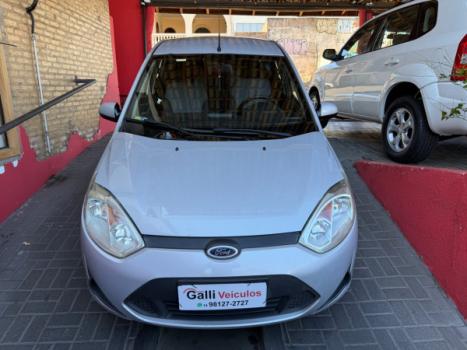 FORD Fiesta Sedan 1.6 4P ROCAM FLEX, Foto 2