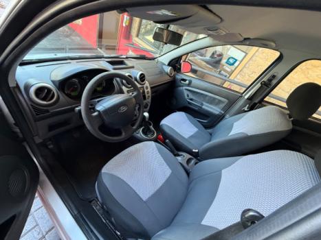 FORD Fiesta Sedan 1.6 4P ROCAM FLEX, Foto 8