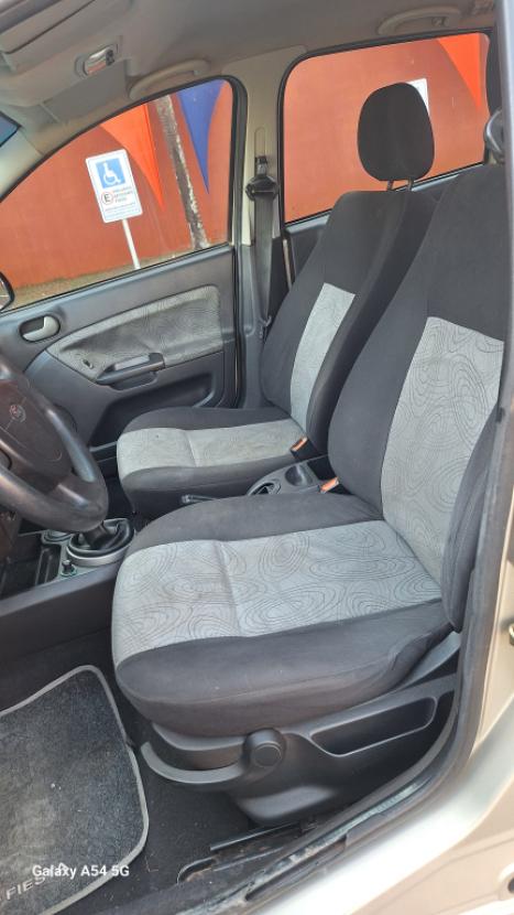 FORD Fiesta Sedan 1.6 4P CLASS FLEX, Foto 6