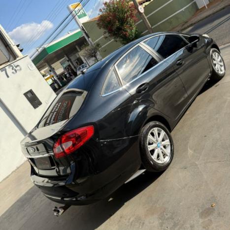 FORD Fiesta Sedan 1.6 4P FLEX, Foto 2