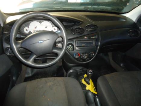 FORD Focus Hatch 1.6 4P GL, Foto 4