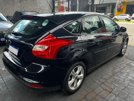 FORD Focus Hatch 1.6 16V 4P SE PLUS FLEX, Foto 2