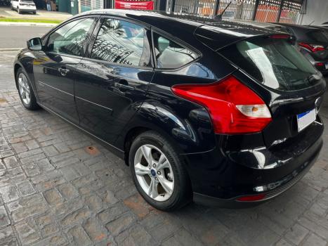 FORD Focus Hatch 1.6 16V 4P SE PLUS FLEX, Foto 4