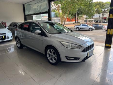 FORD Focus Hatch 1.6 16V 4P SE PLUS FLEX, Foto 2