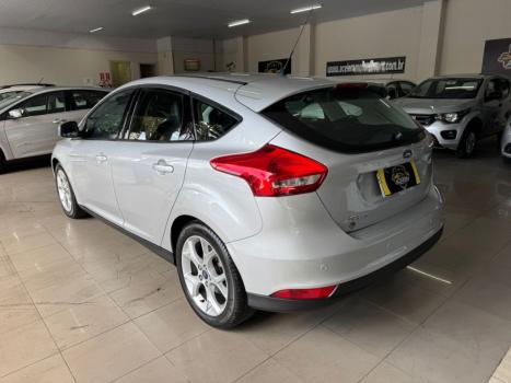 FORD Focus Hatch 1.6 16V 4P SE PLUS FLEX, Foto 7