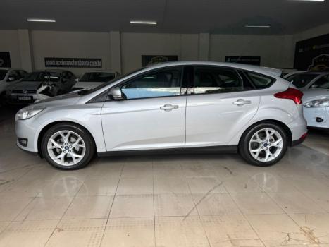 FORD Focus Hatch 1.6 16V 4P SE PLUS FLEX, Foto 6