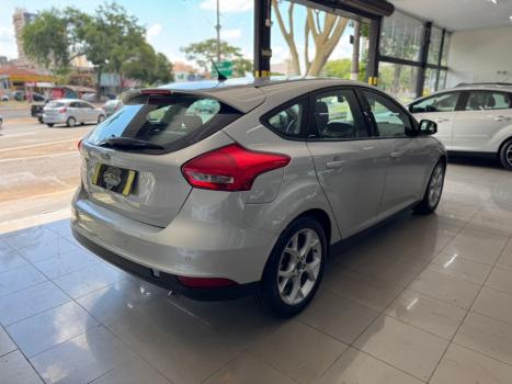 FORD Focus Hatch 1.6 16V 4P SE PLUS FLEX, Foto 9