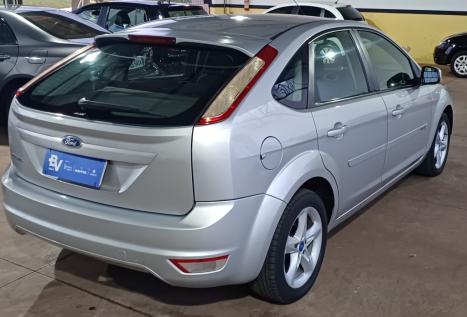 FORD Focus Hatch 1.6 4P FLEX GL, Foto 2